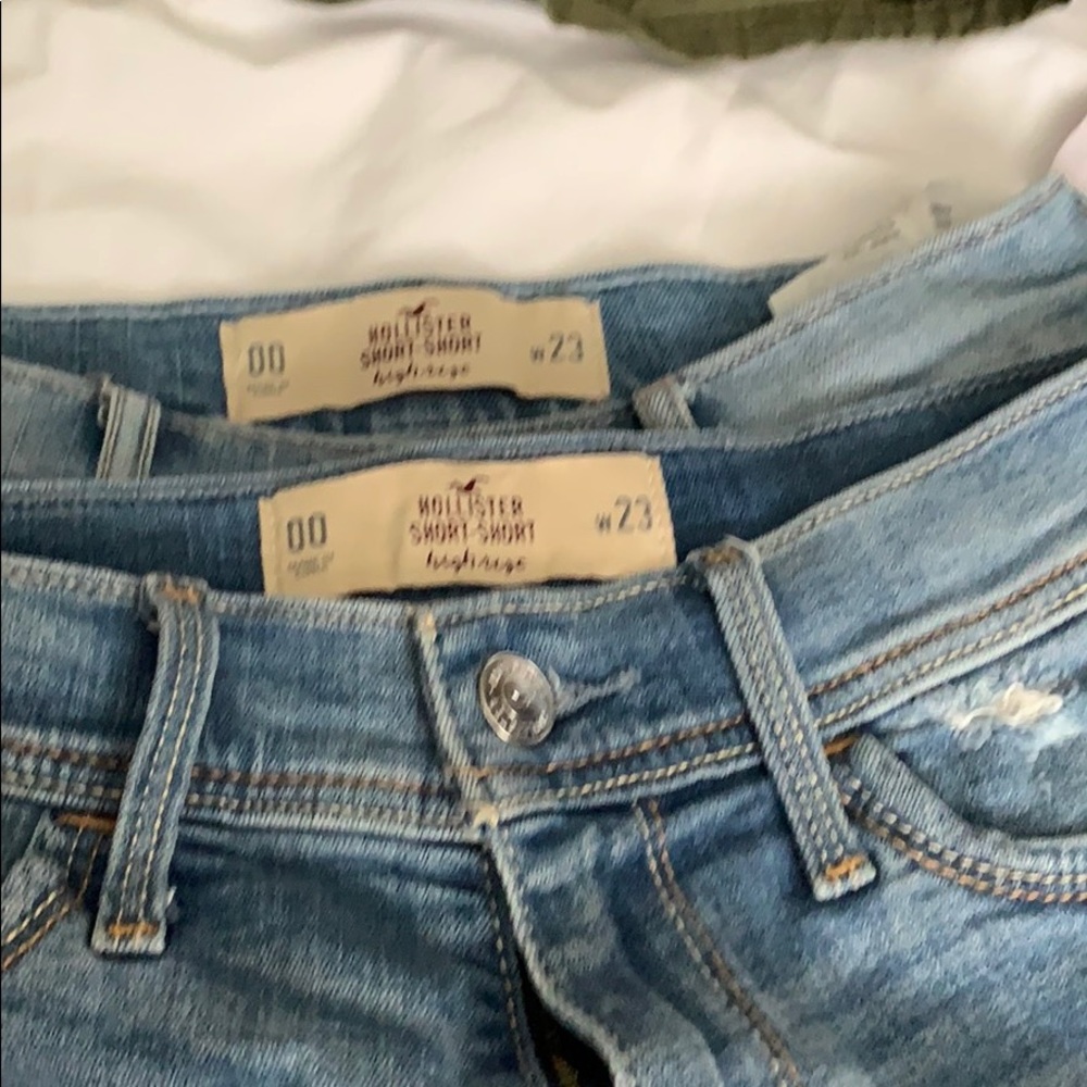 2pairs of Hollister shorts bundle